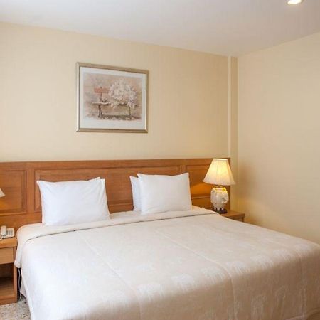 Lido Beach Hotel Pattaya Luaran gambar