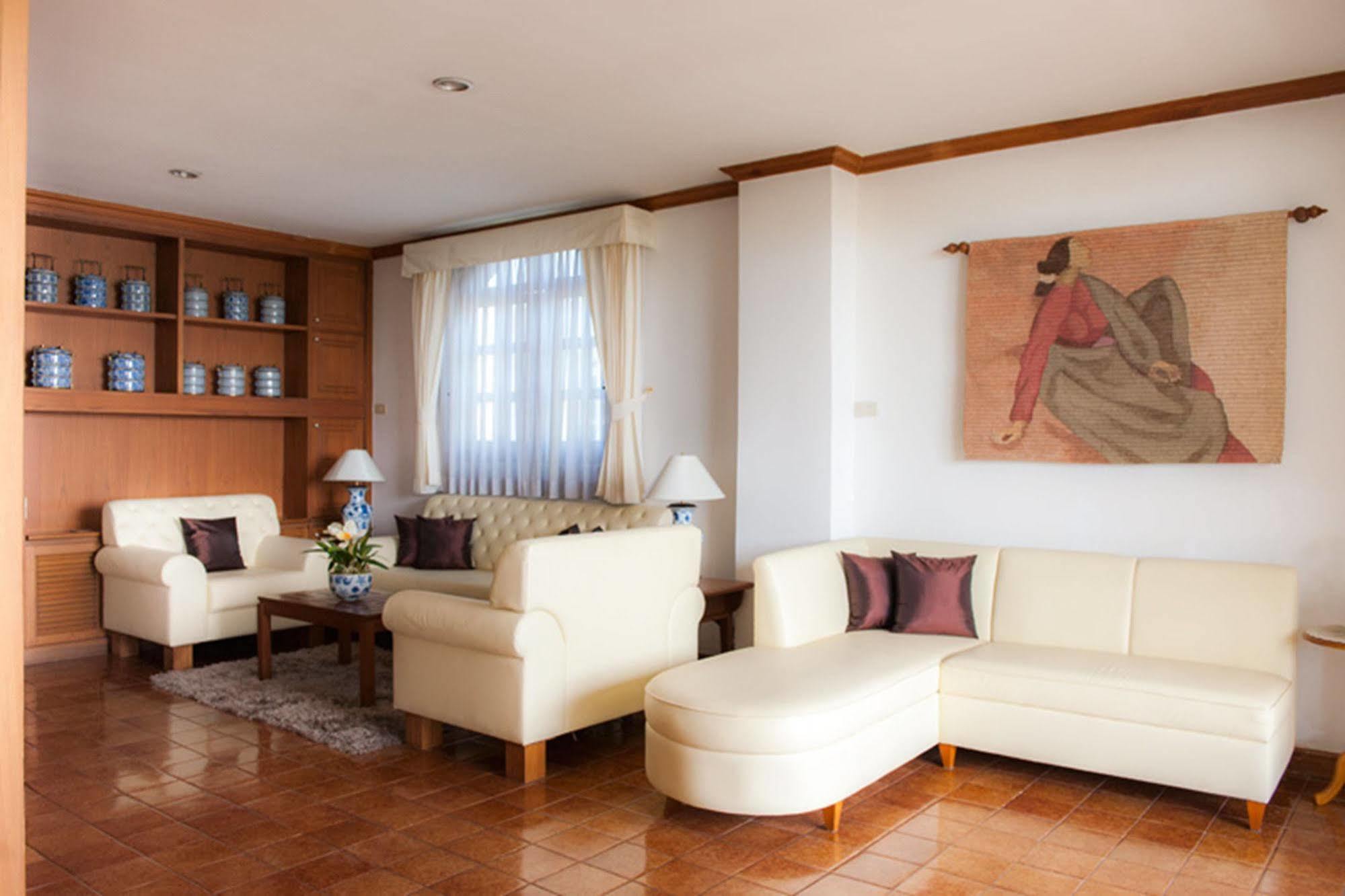 Lido Beach Hotel Pattaya Luaran gambar